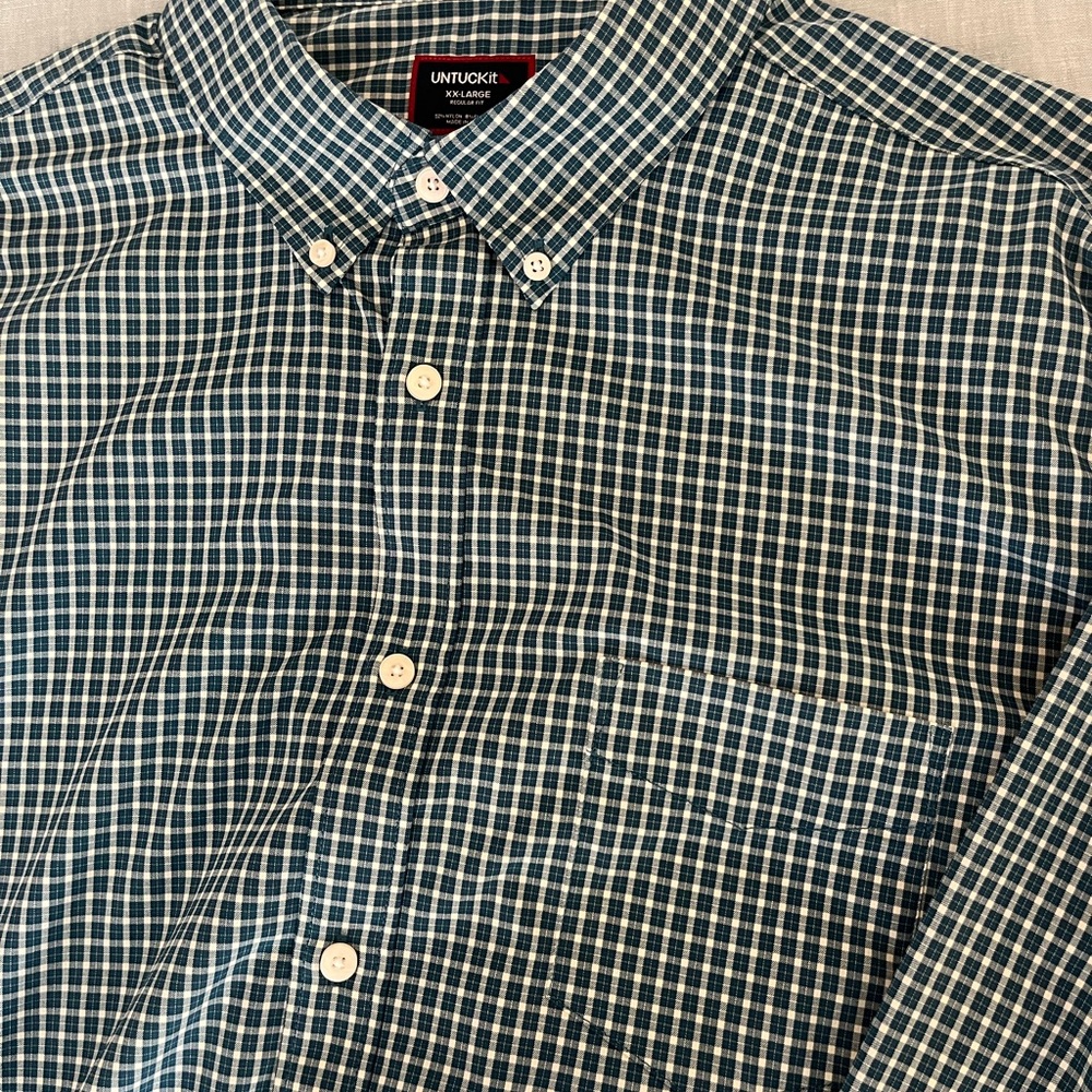 UNTUCKit Men's Green and White Plaid Shirt